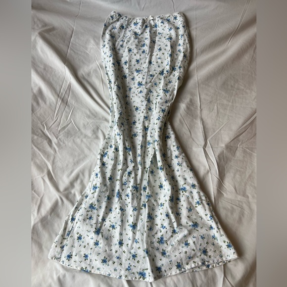 Blue Floral Cottagecore Maxi Skirt - Picture 4 of 8